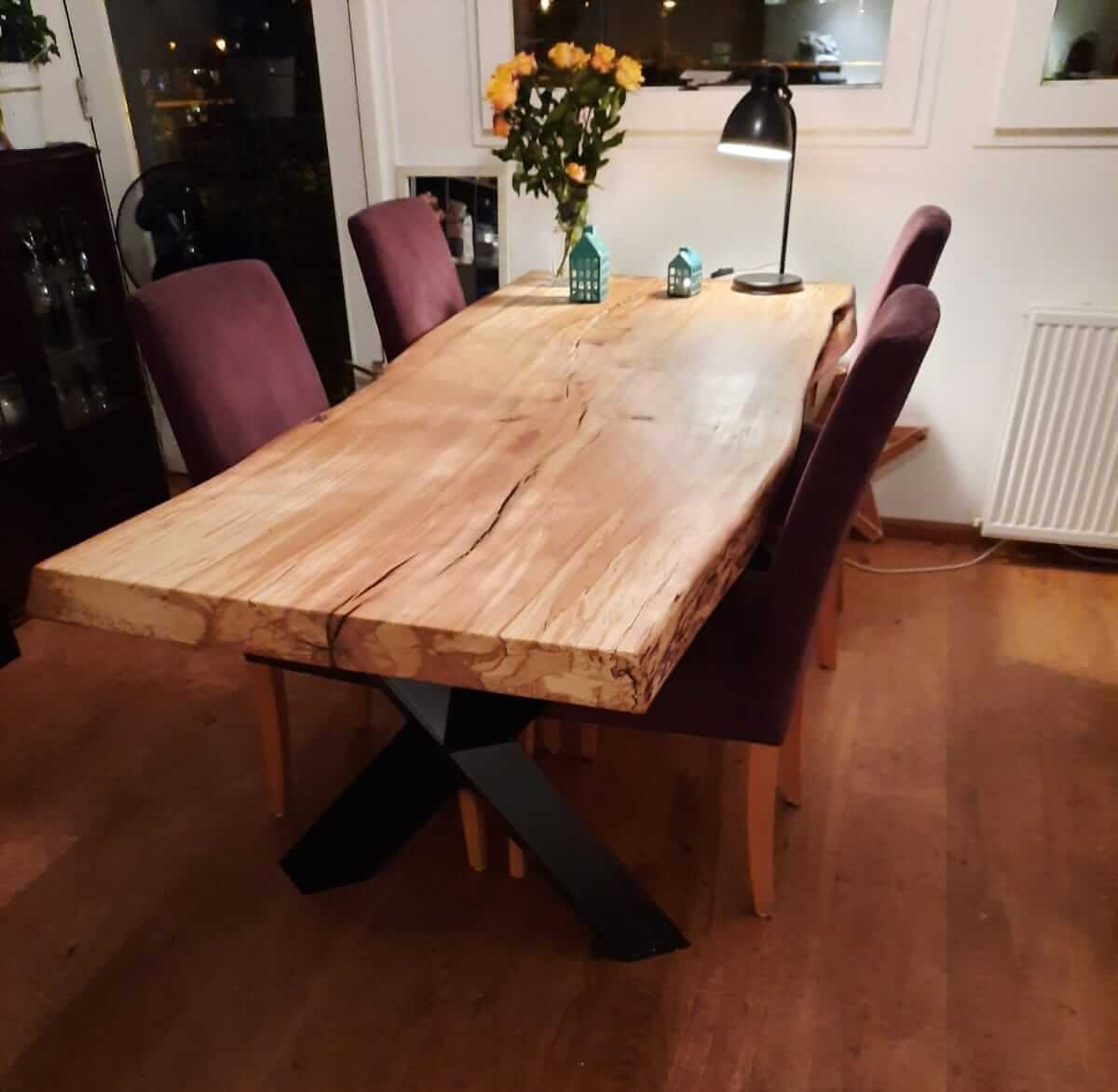 Beuken tafel massief één stuk